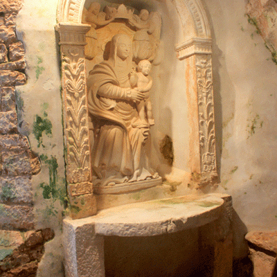 Madonna Col Bambino Chiesa Di San Michele In Monte Laureto